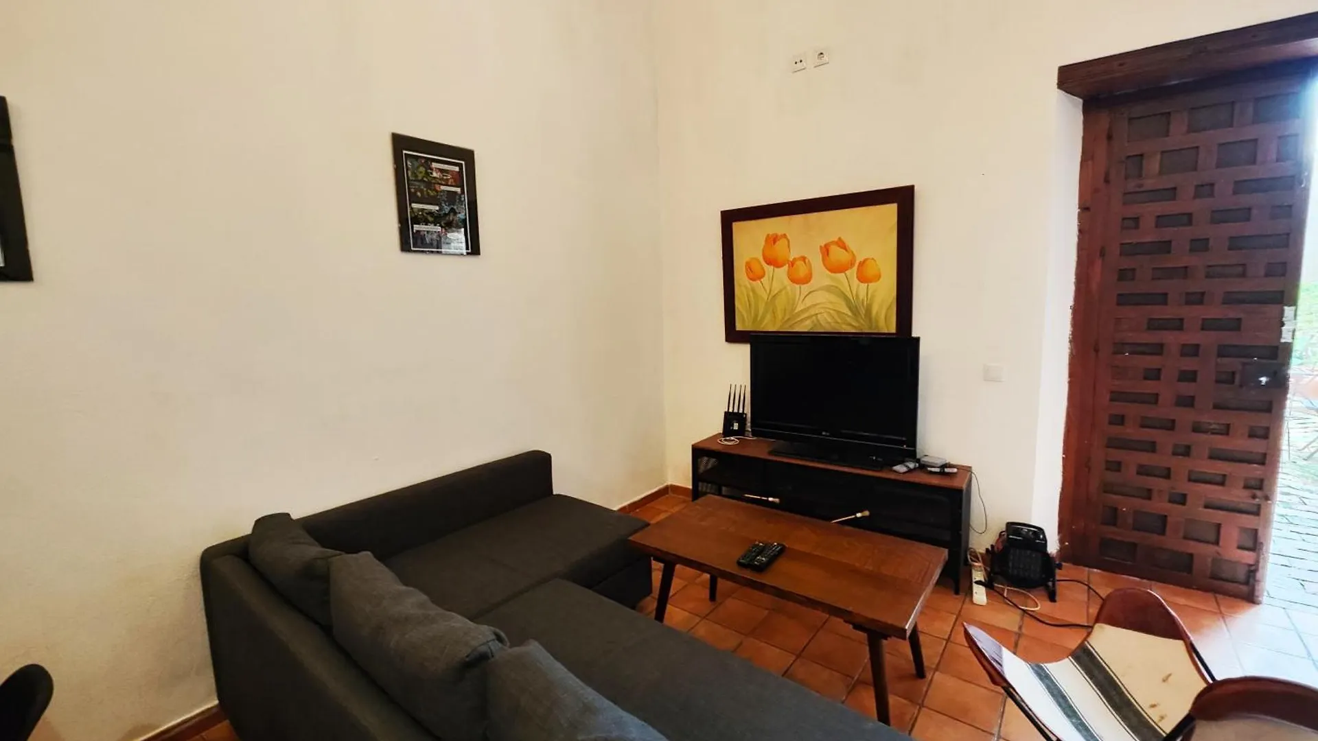 Hostal Cafe Frenteabastos Carmona  Bed & Breakfast Carmona (Seville)