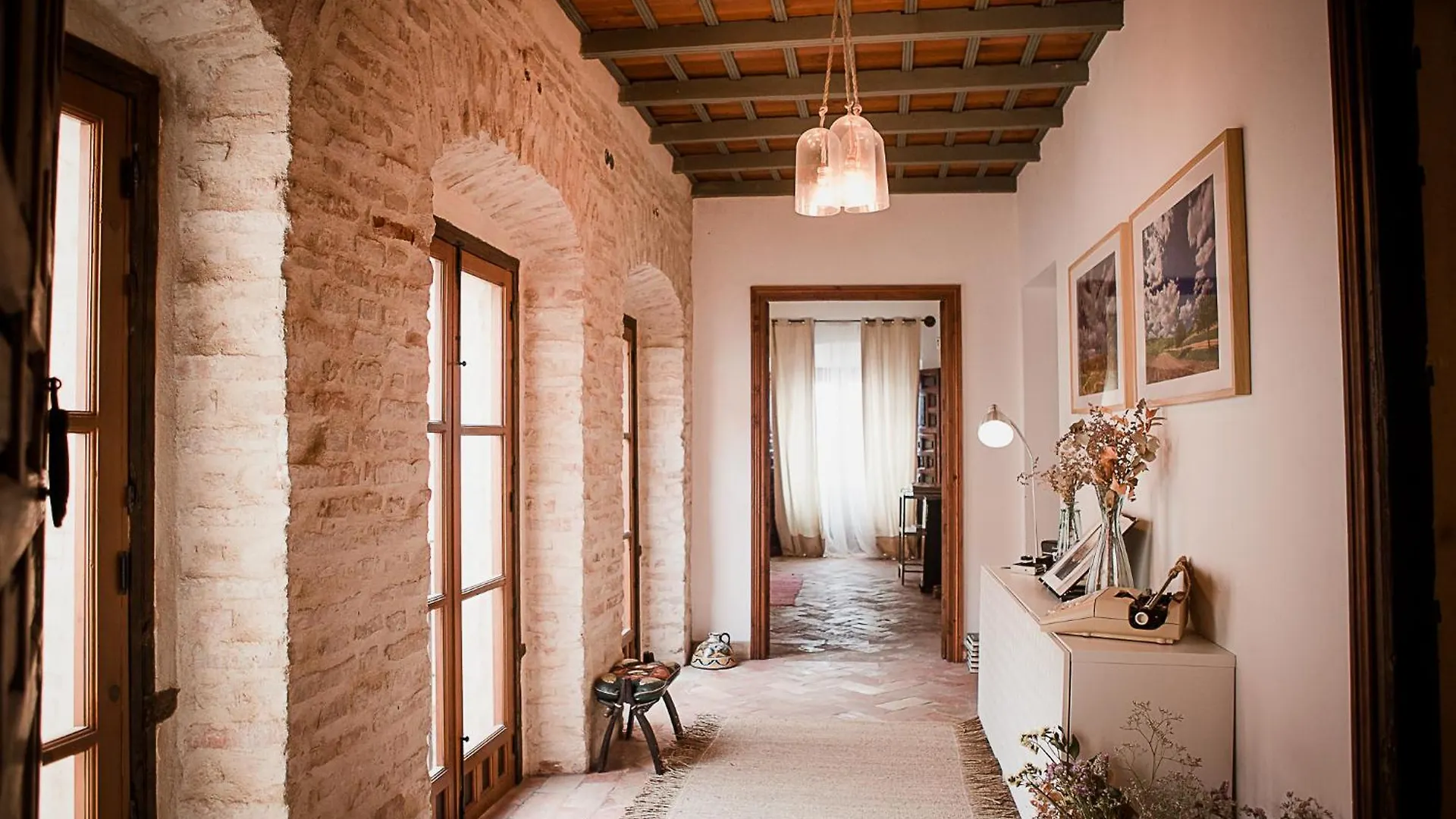 Bed & Breakfast Hostal Cafe Frenteabastos Carmona