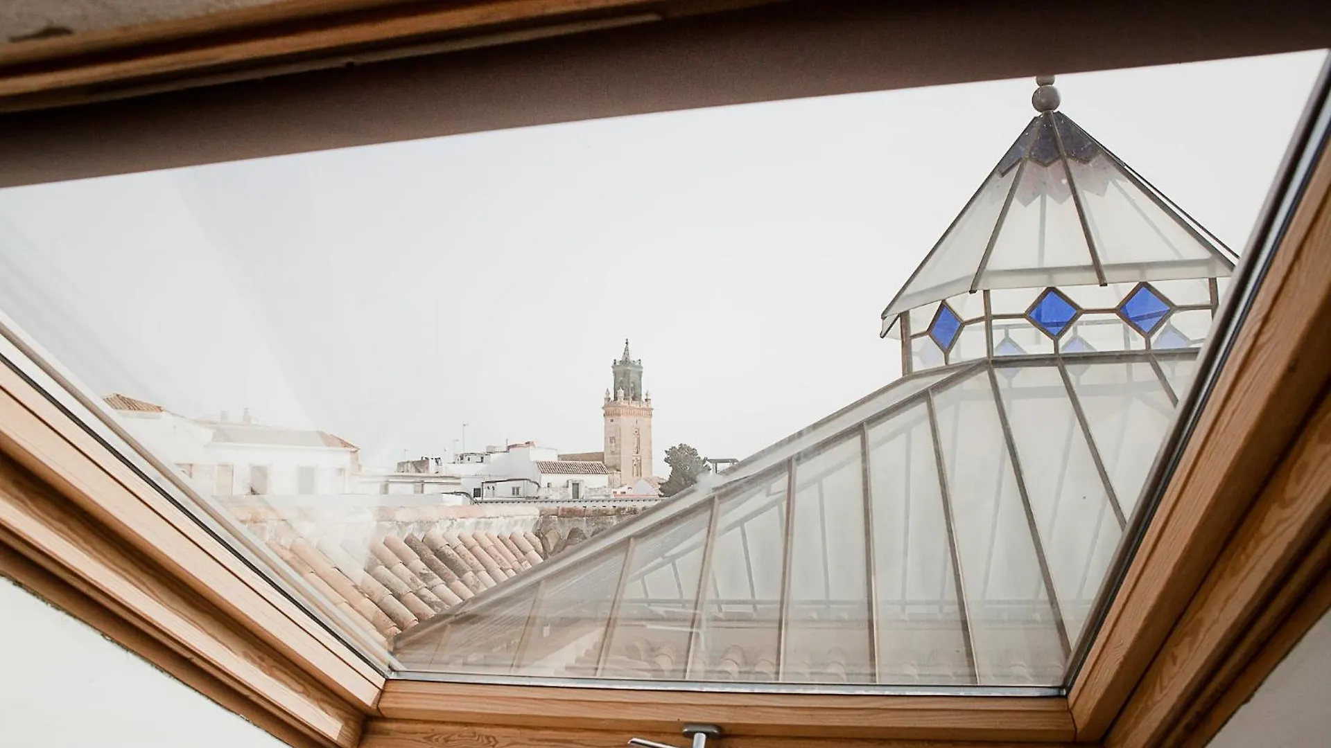 Bed & Breakfast Hostal Cafe Frenteabastos Carmona