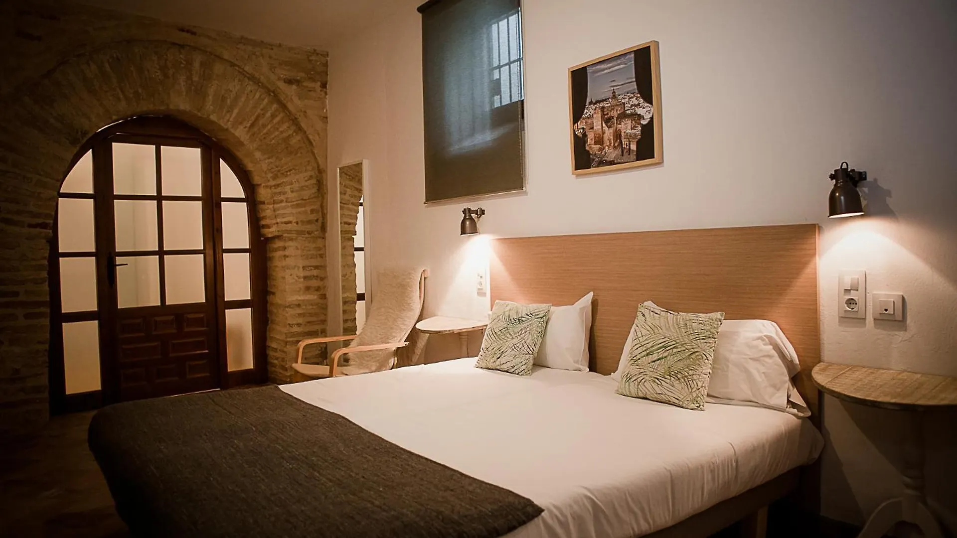 Hostal Cafe Frenteabastos Carmona  0*, Carmona (Seville) Spain